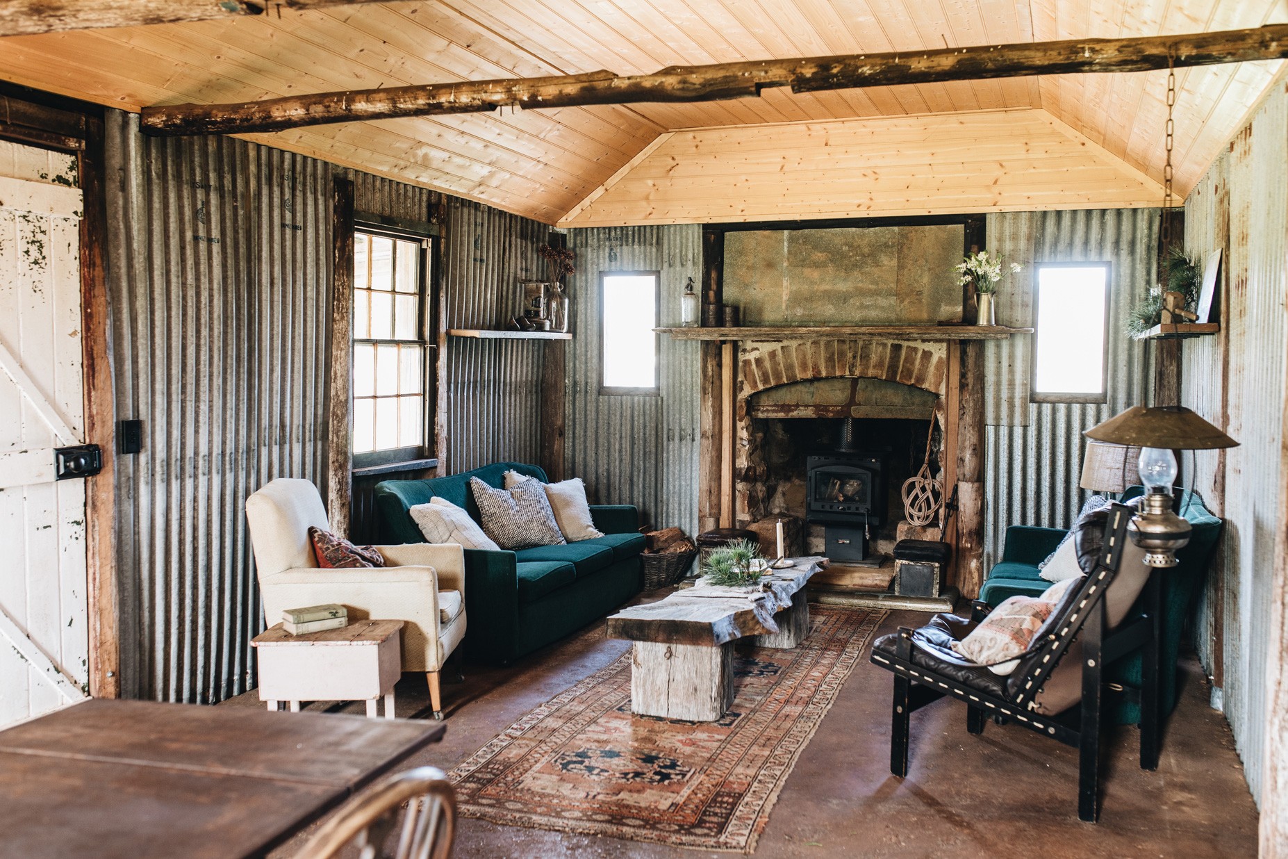 Stringybark Hut
